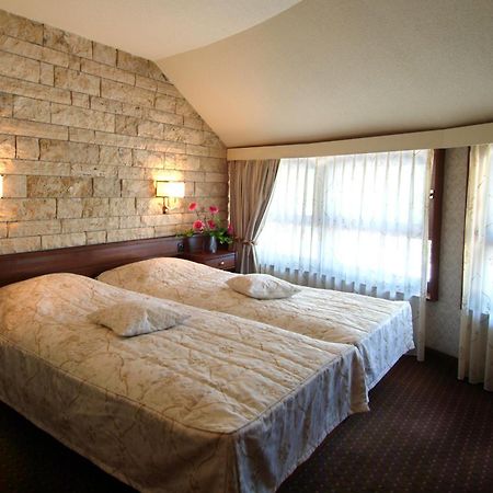 Hotel Restaurant La Porte D'Octodure Martigny Dış mekan fotoğraf