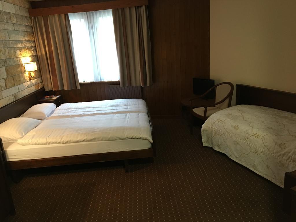 Hotel Restaurant La Porte D'Octodure Martigny Dış mekan fotoğraf